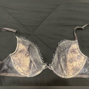 VS Lace Bra